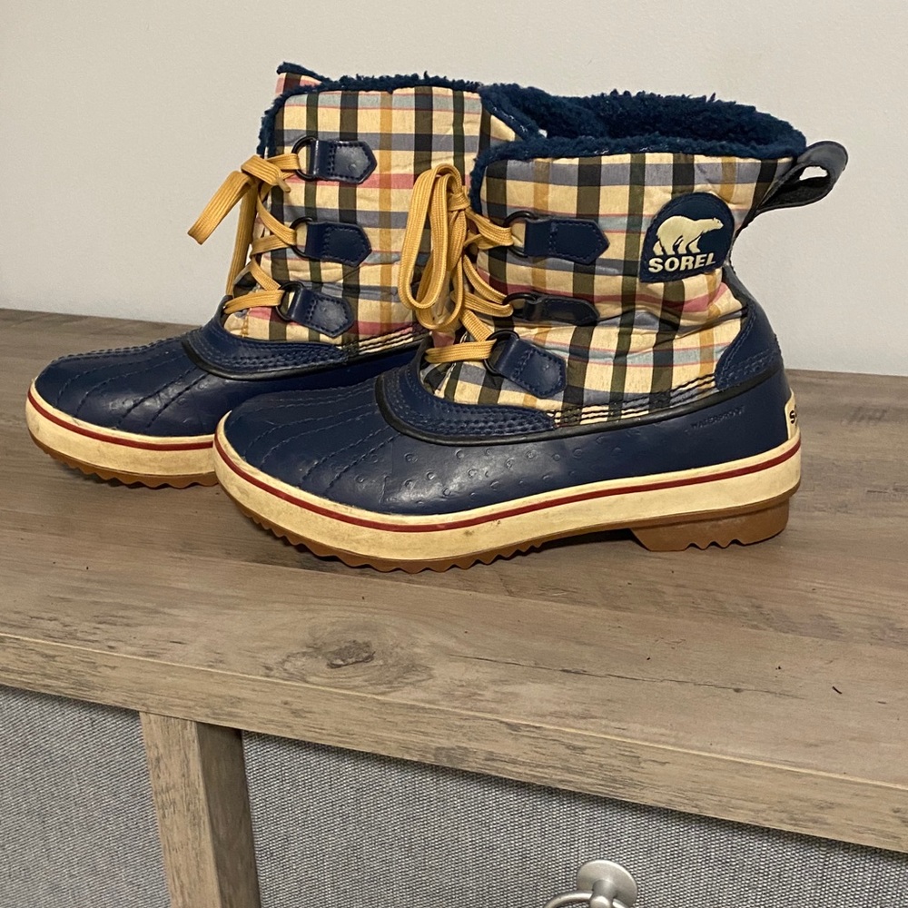 Plaid Tivoli Sorel Boots